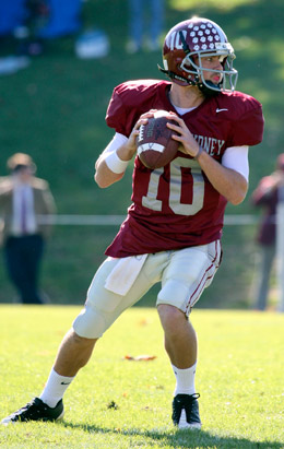 Hampden-Sydney quarterback Travis Lane